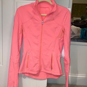 Lululemon Define Jacket || Raspberry Cream || Size 6 ||